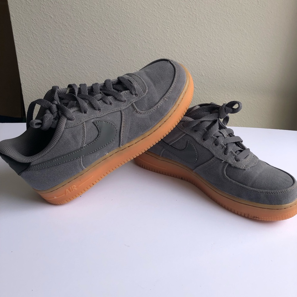 Nike Air Force 1 Low in Canvas - Women's size 7 (5.5Y)